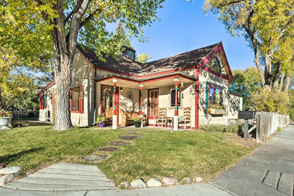 Carbondale Home - Steps to Dine, Shop and Hike!